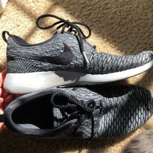 Nike sneakers women’s size 11